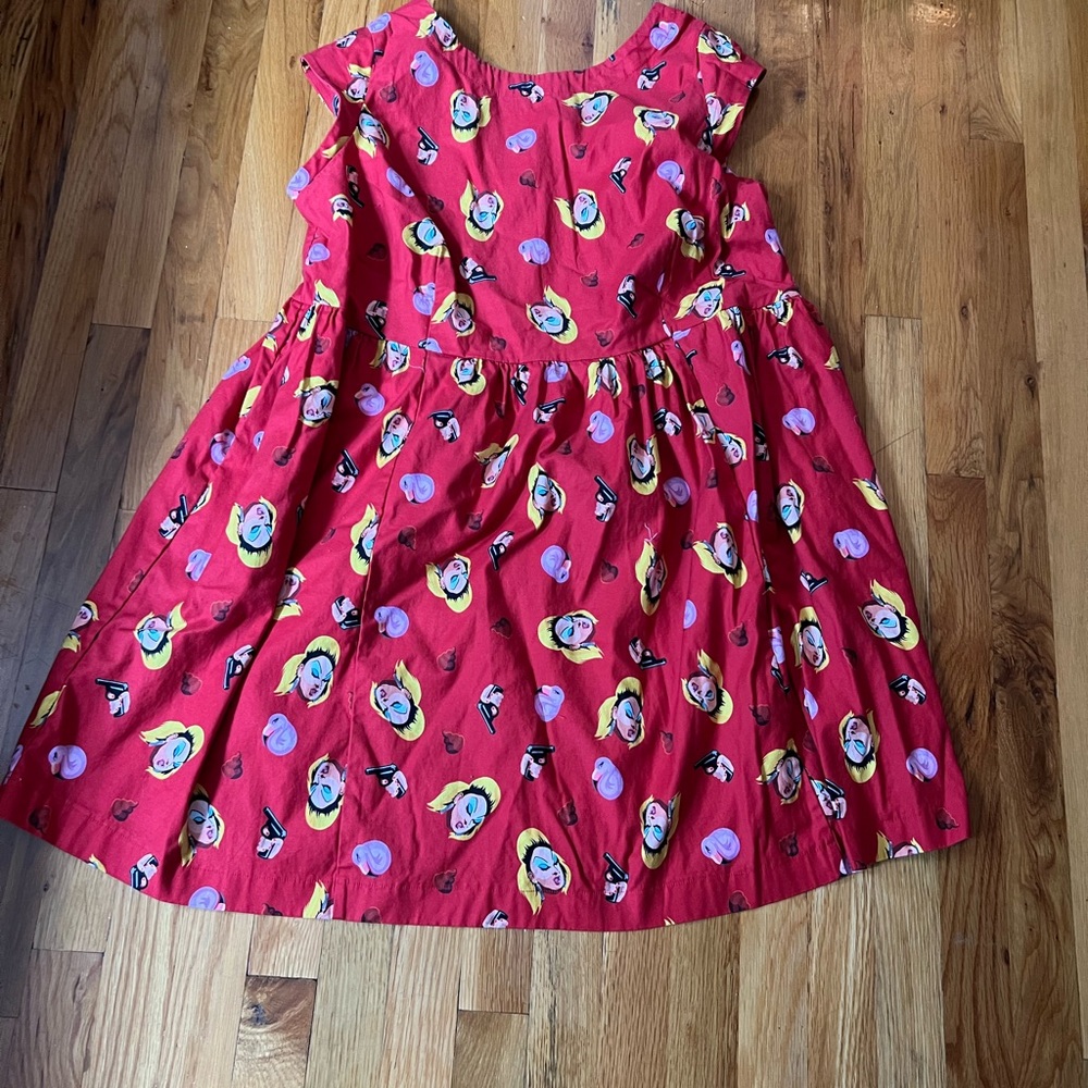 Super cute plus size babydoll John Waters/Divine print dress.